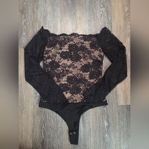 Dynamite - Black Lace Off-Shoulder Long-Sleeve Bodysuit